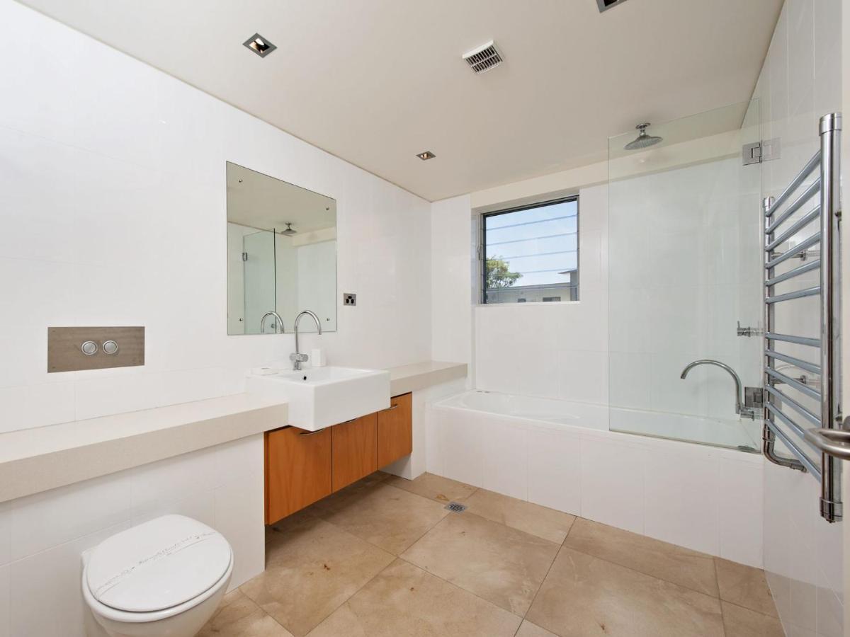 The Domain Unit 2 19 Voyager Close Nelson Bay Exterior photo